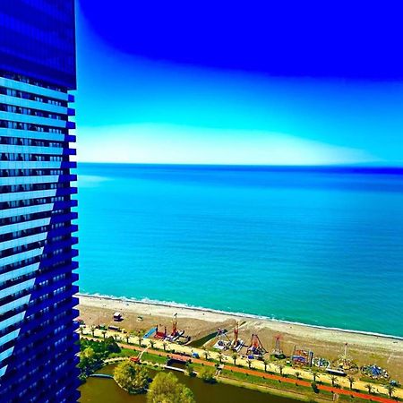 Delux Sea View Aparthotel In Orbi City Batumi Luaran gambar