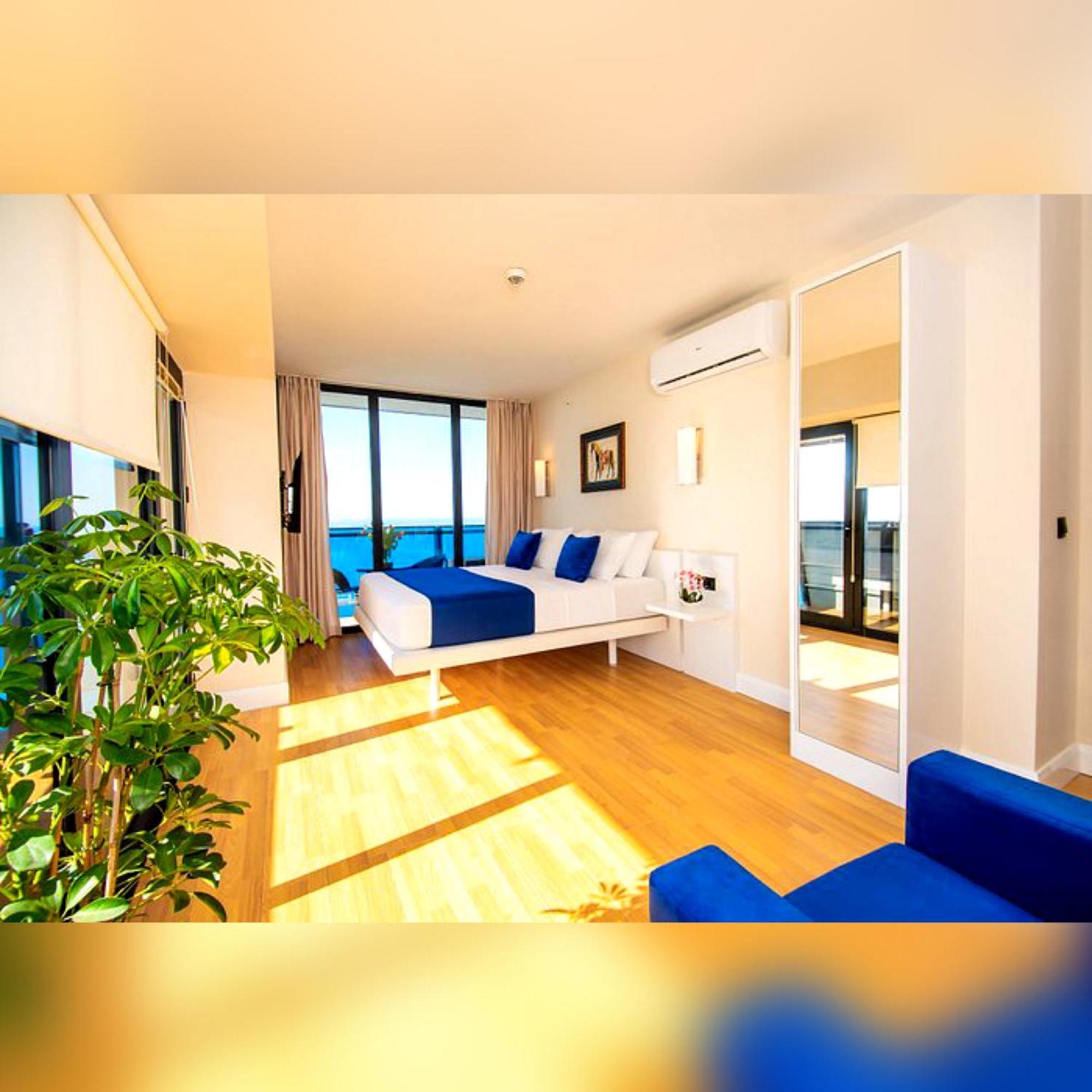Delux Sea View Aparthotel In Orbi City Batumi Luaran gambar