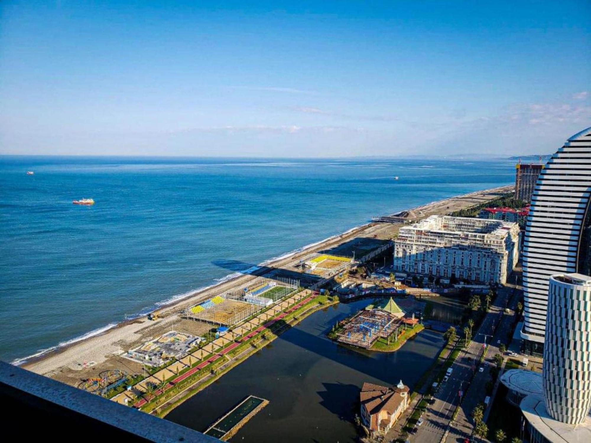 Delux Sea View Aparthotel In Orbi City Batumi Luaran gambar