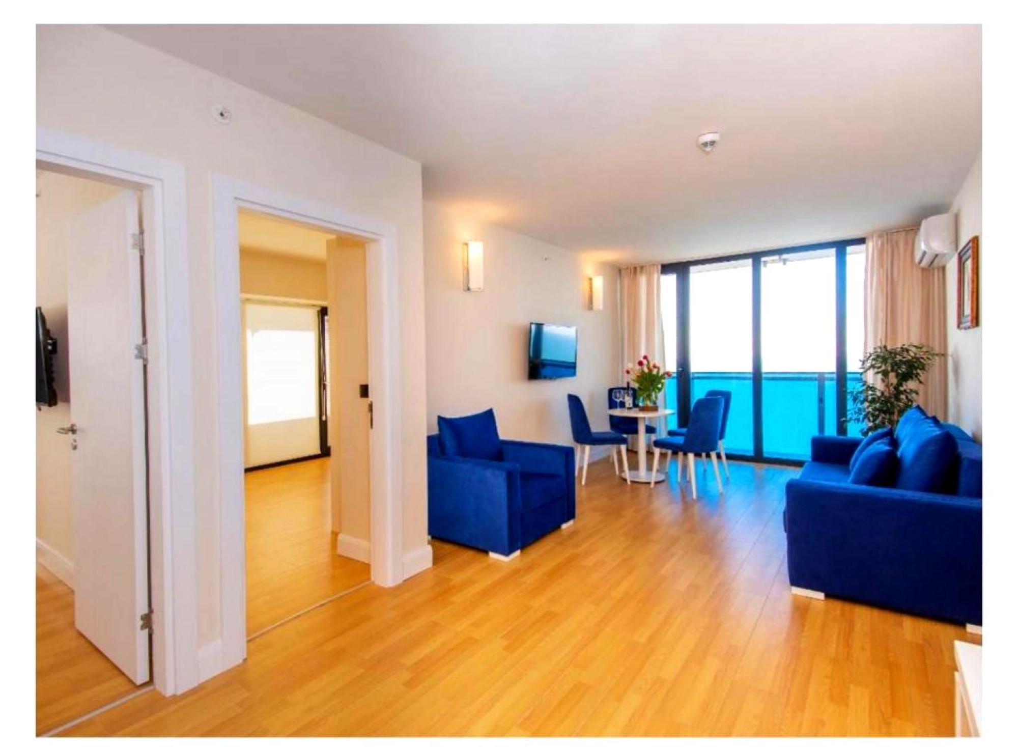 Delux Sea View Aparthotel In Orbi City Batumi Luaran gambar